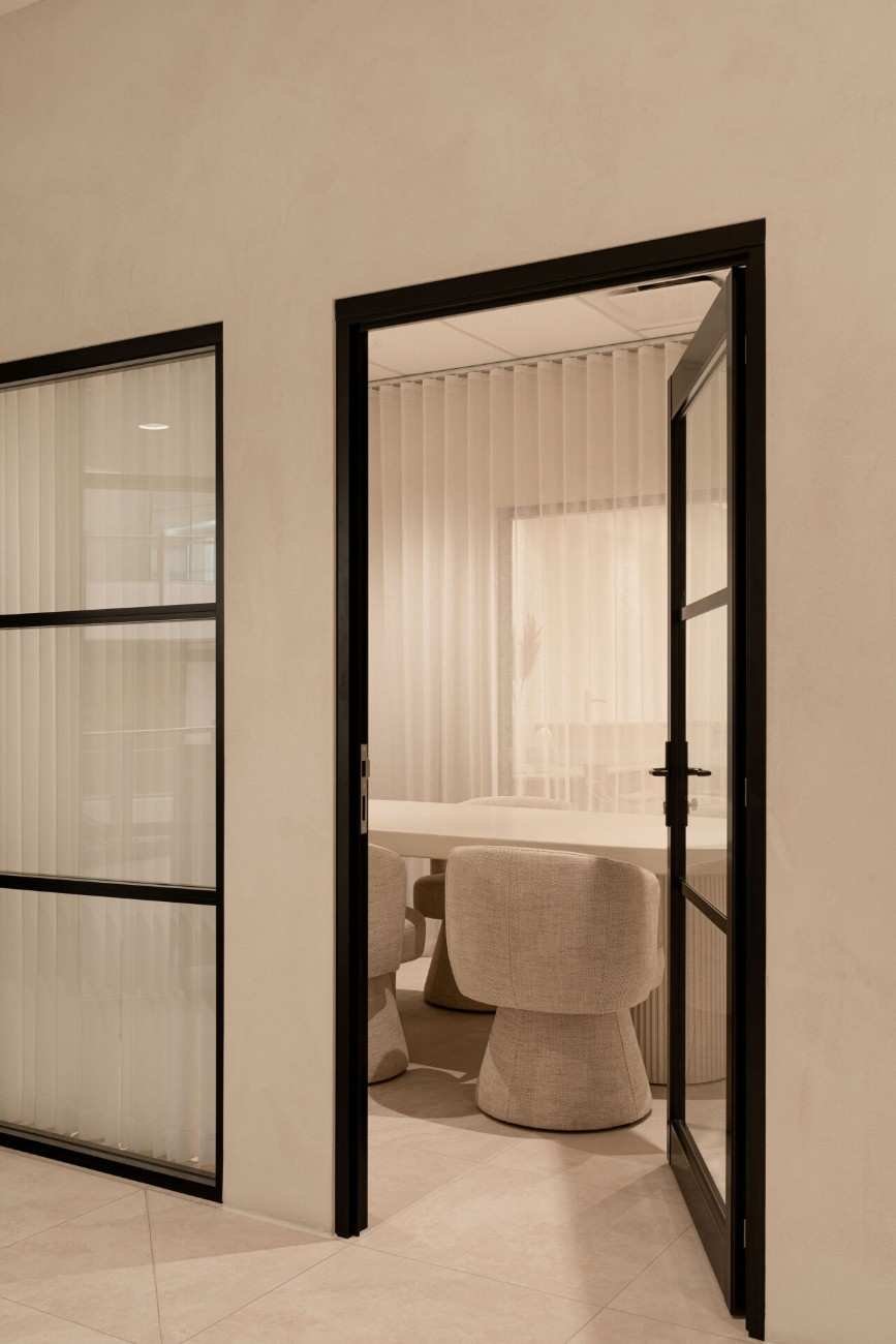 Ray-White-Broadbeach-GC-Central12 (1)