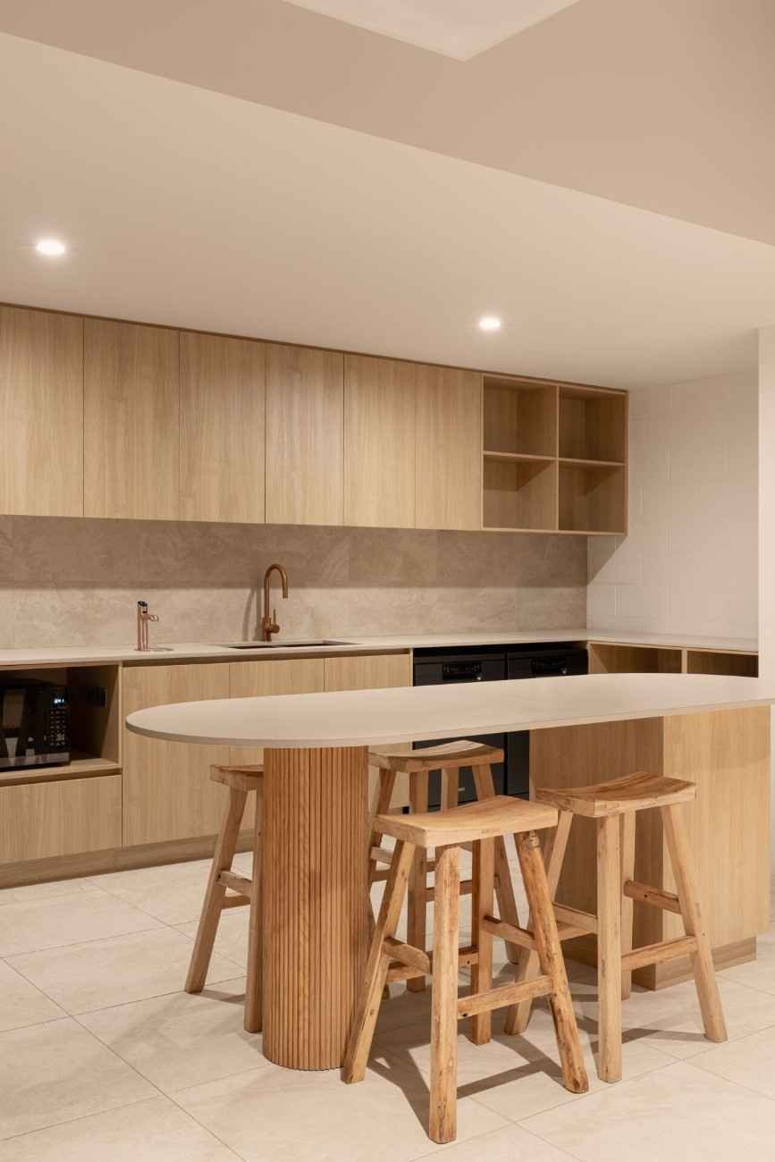 Ray-White-Broadbeach-GC-Central2 (1)