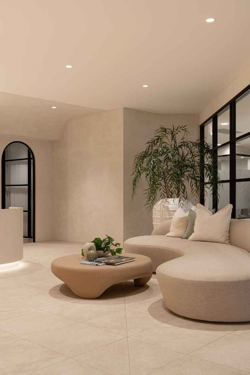 Ray-White-Broadbeach-GC-Central6 (1)